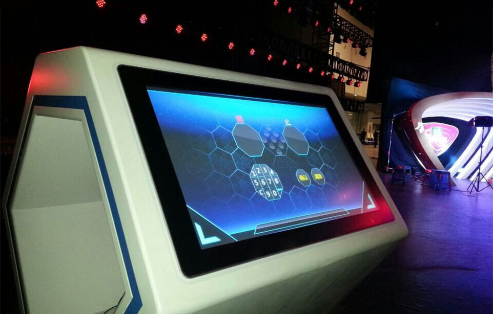 室内触摸一体机